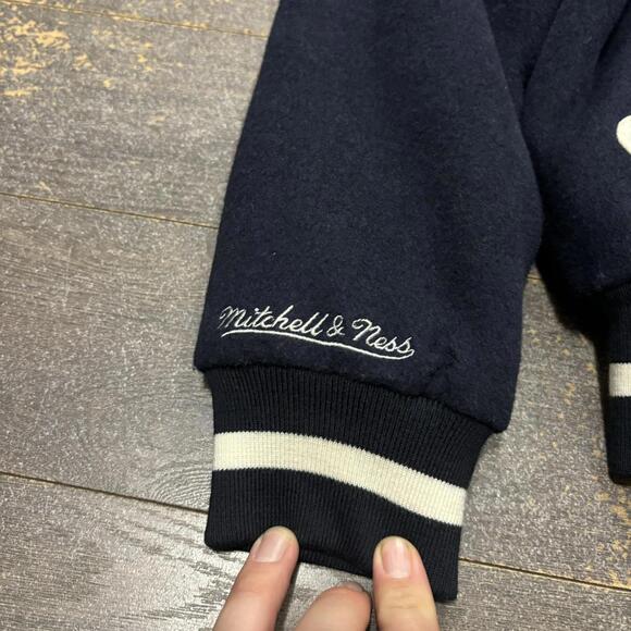 Vintage Mitchell & Ness Toronto Arenas Varsity Jacket - Picture 4 of 7